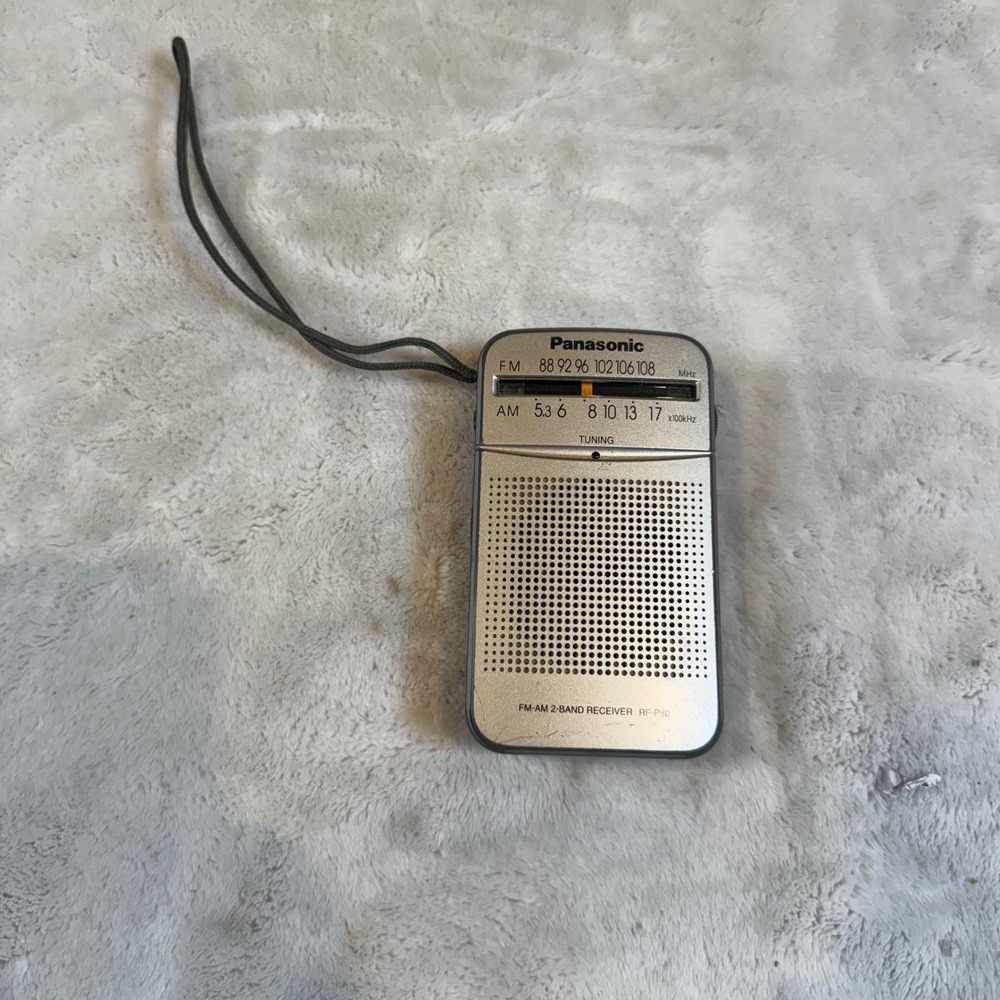Panasonic RF-P50 Pocket AM/FM Portable Radio Silver Handheld 2-Band Receiver